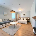 Guest house Tulbi 4*